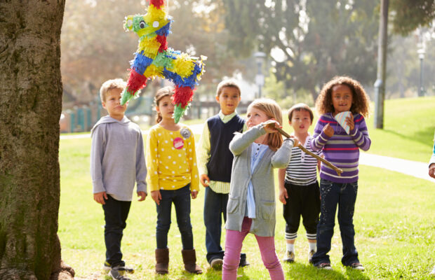 ¡Piñatas! at the Lynden Library